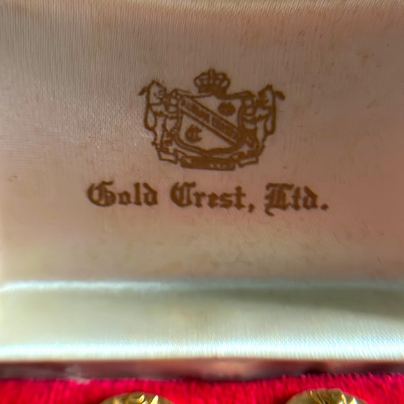 Set of Seven Gold Tone PGA Buttons - New Old Stock - Picture 7 of 11